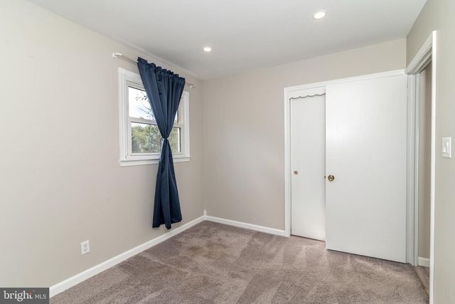 400 E MAIN ST, Marlton, NJ 08053