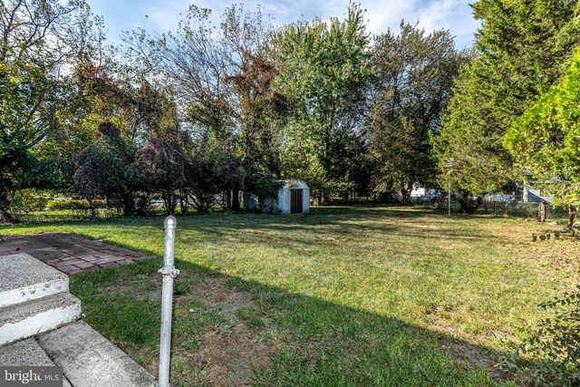 400 E MAIN ST, Marlton, NJ 08053