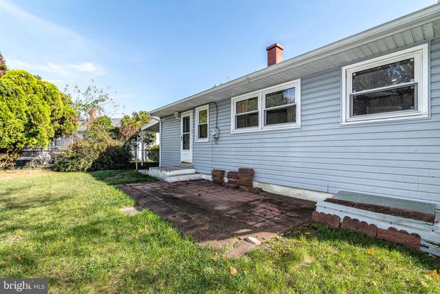 400 E MAIN ST, Marlton, NJ 08053