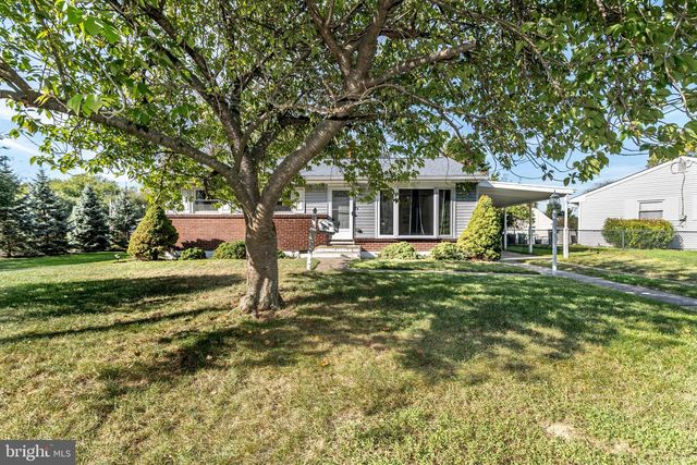 400 E MAIN ST, Marlton, NJ 08053