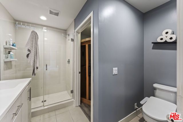 2201 Polyscope Place, Los Angeles, CA 90026