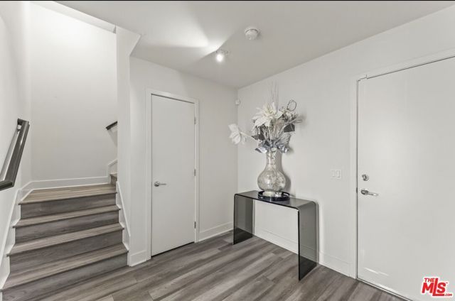 2201 Polyscope Place, Los Angeles, CA 90026