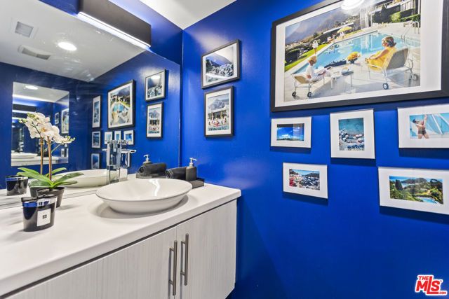 2201 Polyscope Place, Los Angeles, CA 90026