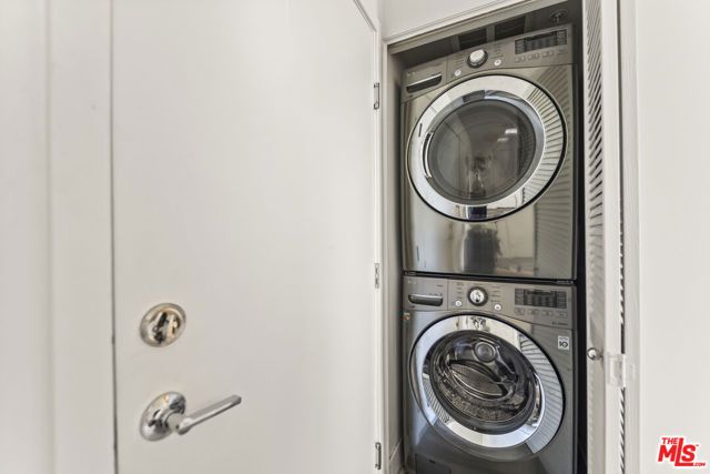 2201 Polyscope Place, Los Angeles, CA 90026