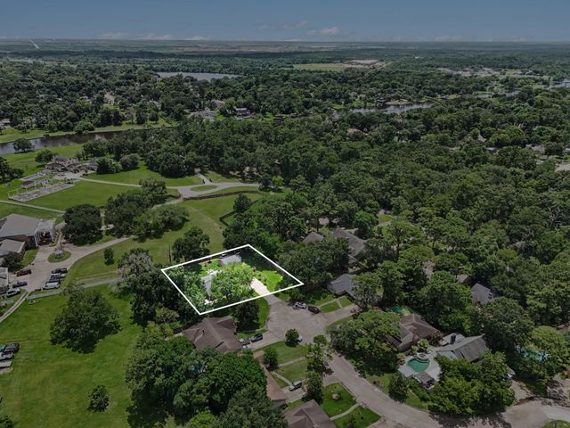 4318 Meadow Glenn Drive, Dickinson, TX 77539