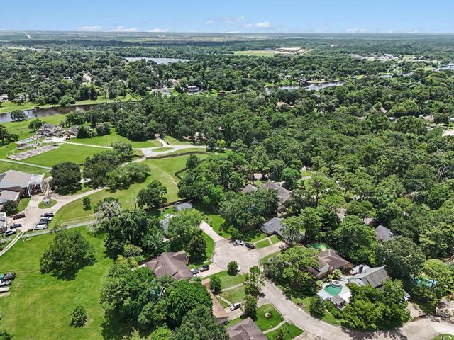 4318 Meadow Glenn Drive, Dickinson, TX 77539
