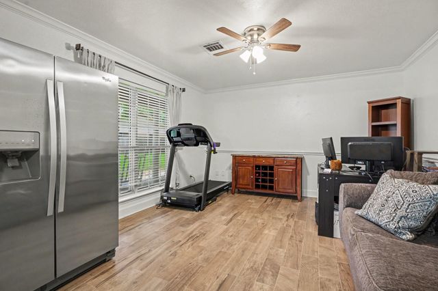 4318 Meadow Glenn Drive, Dickinson, TX 77539