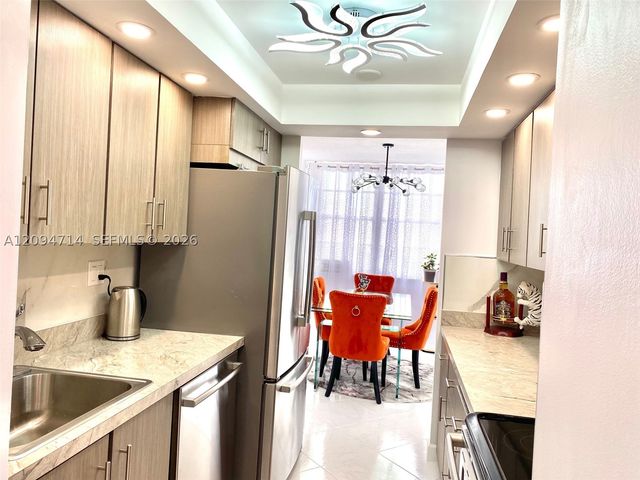 251 174th St 615, Sunny Isles Beach, FL 33160