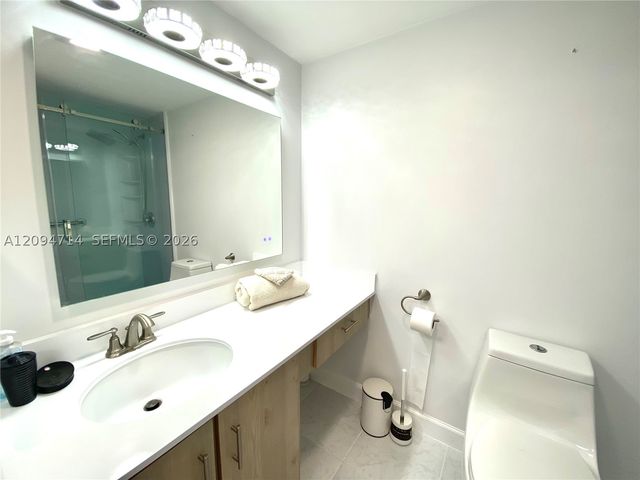 251 174th St 615, Sunny Isles Beach, FL 33160