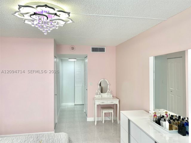 251 174th St 615, Sunny Isles Beach, FL 33160