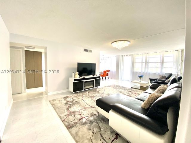 251 174th St 615, Sunny Isles Beach, FL 33160