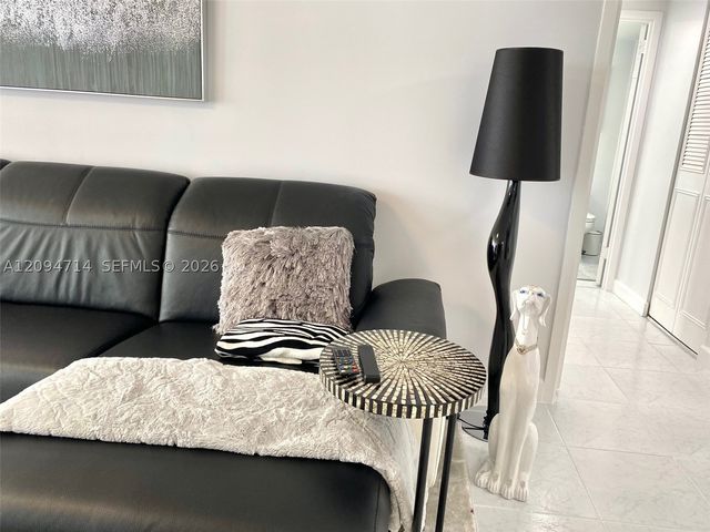 251 174th St 615, Sunny Isles Beach, FL 33160