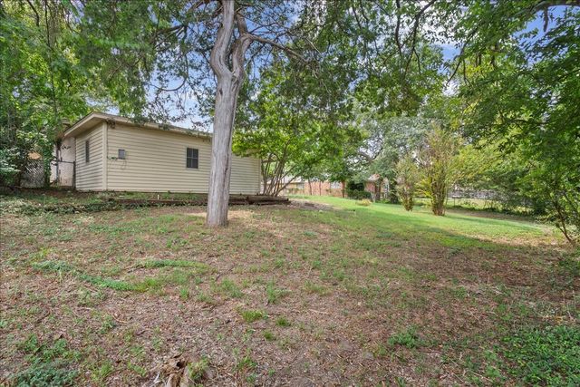 849 Arlington Drive, Woodway, TX 76712