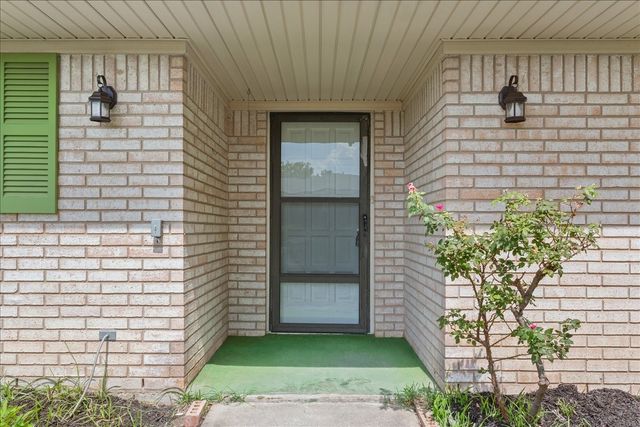 849 Arlington Drive, Woodway, TX 76712