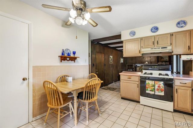 300 Chestnut Drive, St Charles, MO 63301