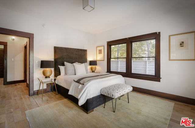 1922 Taft Avenue, Los Angeles, CA 90068