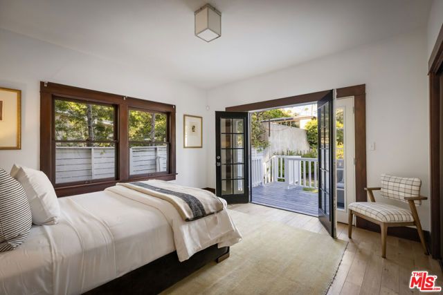 1922 Taft Avenue, Los Angeles, CA 90068