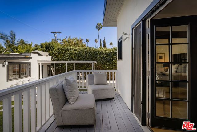1922 Taft Avenue, Los Angeles, CA 90068