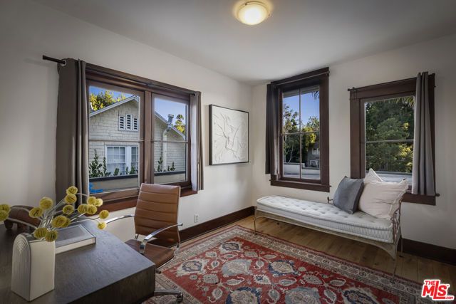 1922 Taft Avenue, Los Angeles, CA 90068
