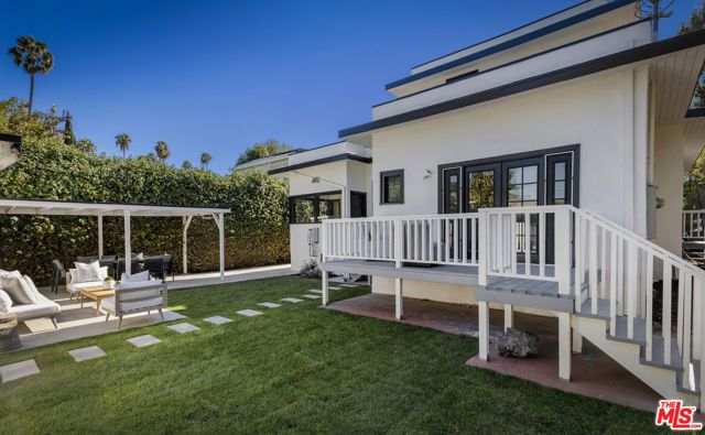 1922 Taft Avenue, Los Angeles, CA 90068