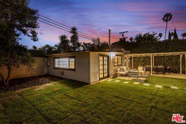 1922 Taft Avenue, Los Angeles, CA 90068
