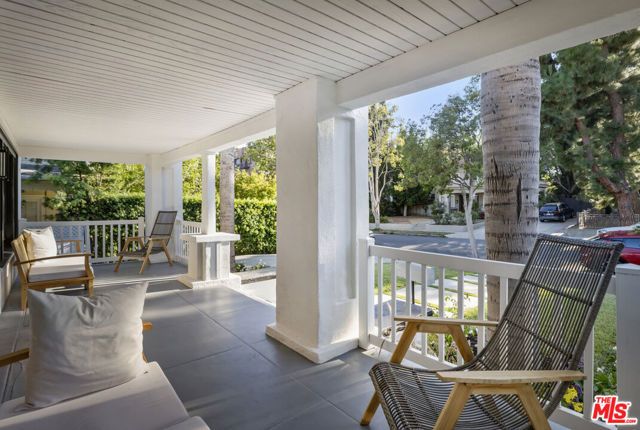 1922 Taft Avenue, Los Angeles, CA 90068