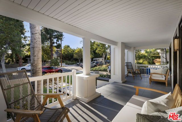 1922 Taft Avenue, Los Angeles, CA 90068