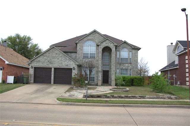 620 E Lynn Creek Drive, Arlington, TX 76002