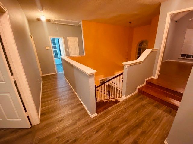 620 E Lynn Creek Drive, Arlington, TX 76002