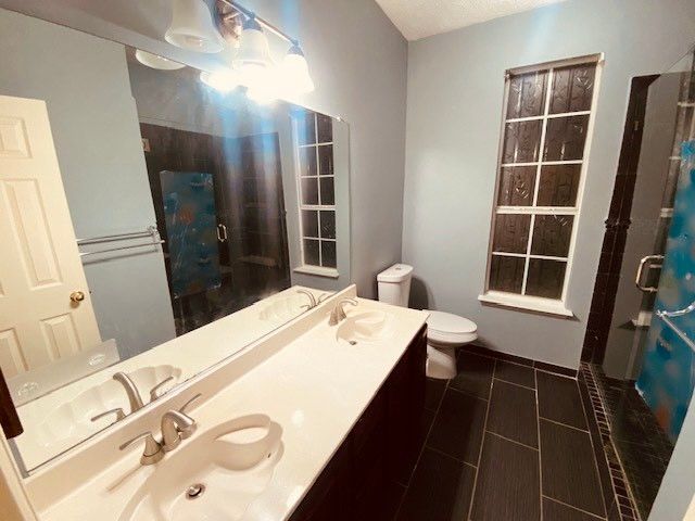 620 E Lynn Creek Drive, Arlington, TX 76002