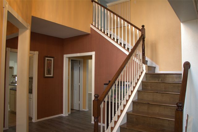 620 E Lynn Creek Drive, Arlington, TX 76002