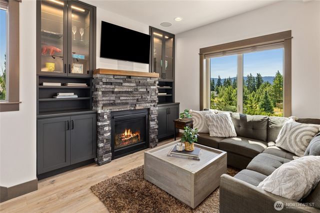 10 Wildflower Loop, Cle Elum, WA 98922