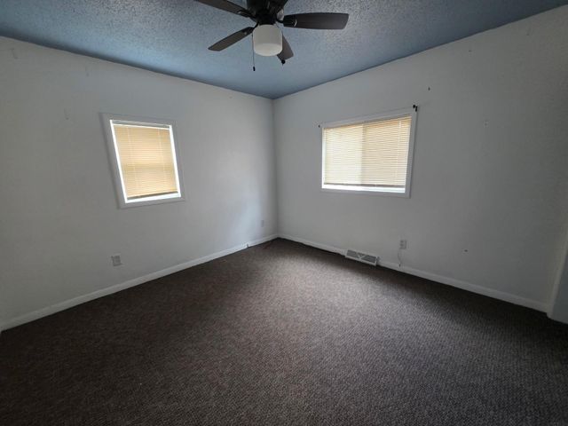 1661 Newell, Waterloo, IA 50703