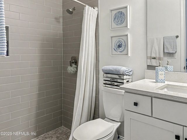 627 RUM RUNNER Way, St. Johns, FL 32259