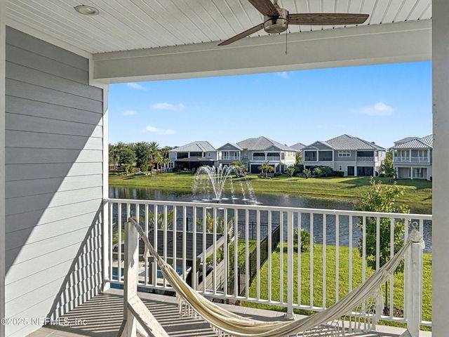 627 RUM RUNNER Way, St. Johns, FL 32259