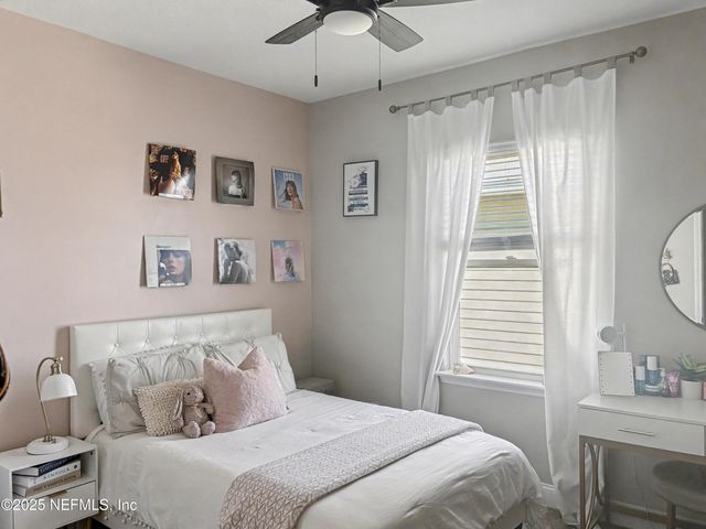 627 RUM RUNNER Way, St. Johns, FL 32259