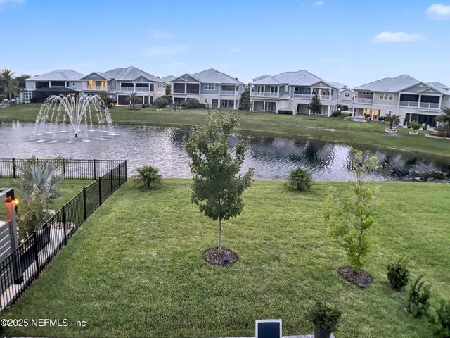 627 RUM RUNNER Way, St. Johns, FL 32259