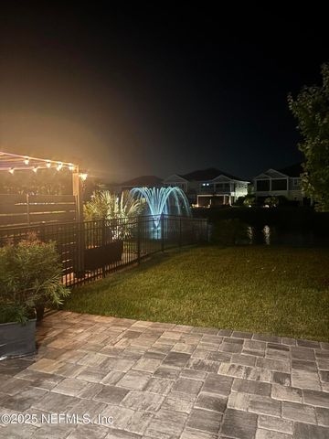 627 RUM RUNNER Way, St. Johns, FL 32259
