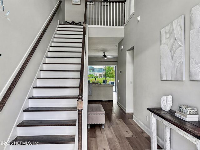 627 RUM RUNNER Way, St. Johns, FL 32259