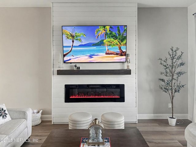 627 RUM RUNNER Way, St. Johns, FL 32259