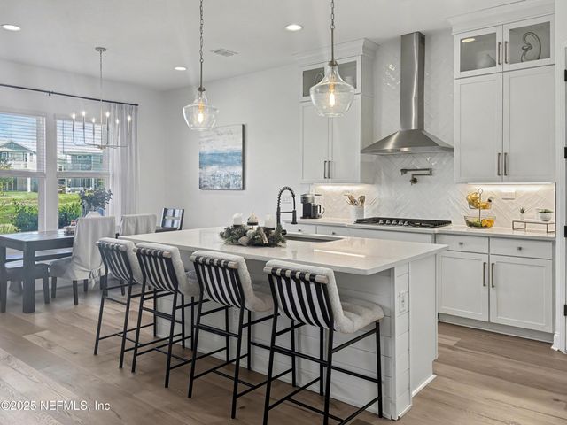 627 RUM RUNNER Way, St. Johns, FL 32259