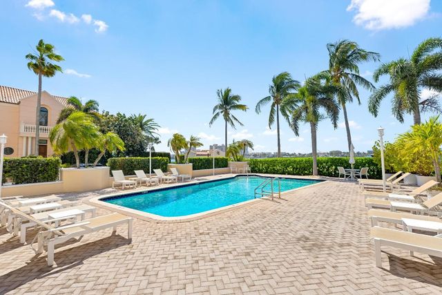 250 Bradley Place 309, Palm Beach, FL 33480