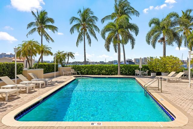 250 Bradley Place 309, Palm Beach, FL 33480