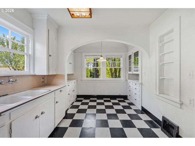 6521 Se 16TH Ave, Portland, OR 97202