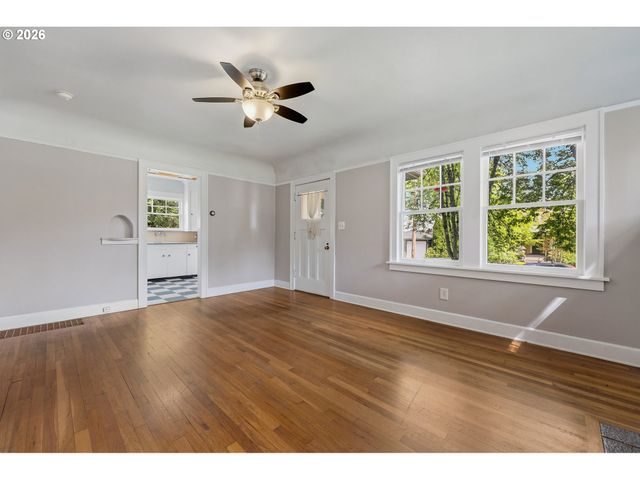 6521 Se 16TH Ave, Portland, OR 97202