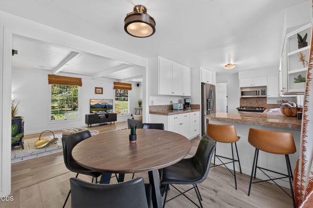 2258 NW 6th Street, Bend, OR 97703