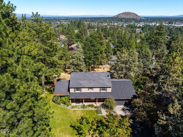 2258 NW 6th Street, Bend, OR 97703