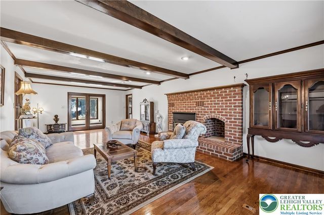 4475 Beechwood Lane, Lower Macungie Twp, PA 18103