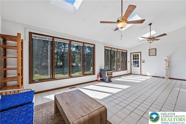 4475 Beechwood Lane, Lower Macungie Twp, PA 18103