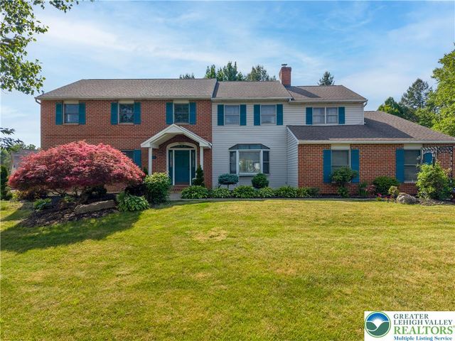 4475 Beechwood Lane, Lower Macungie Twp, PA 18103